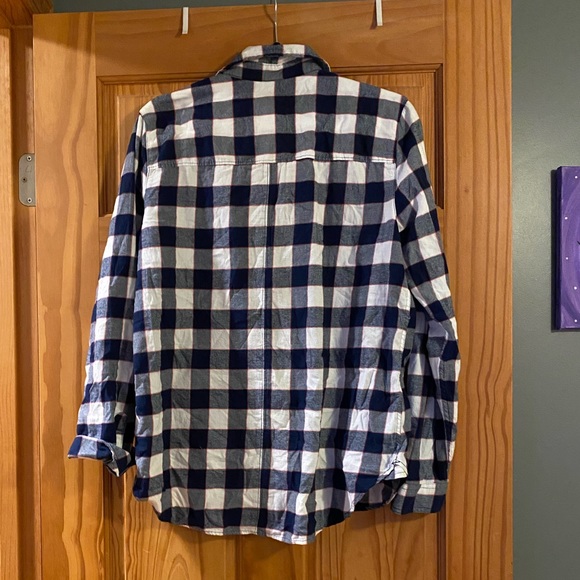 Soft Plaid/Checkered Shirt - Picture 2 of 4
